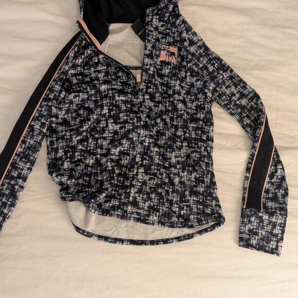 Abercrombie and Fitch athletic quarter zip hoodie - Picture 2 of 3